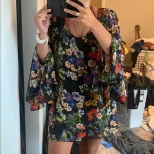 NWOT SHOW ME YOUR MUMU BELL SLEEVED DRESS